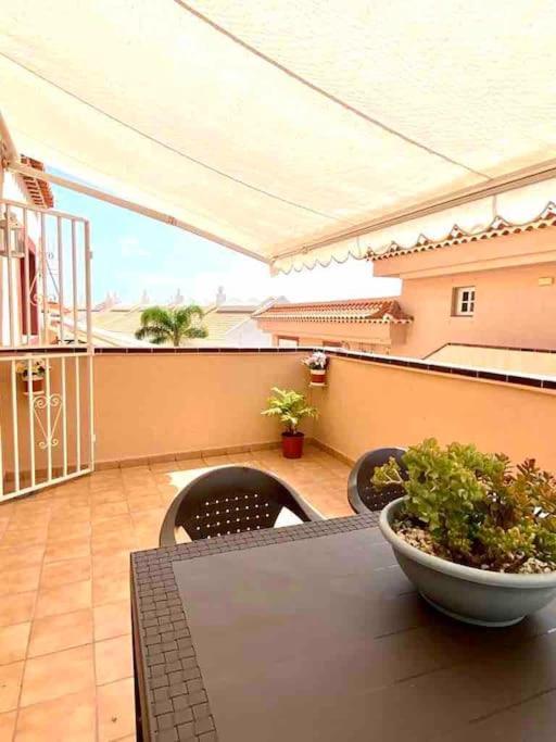 Confortable Y Centrico Los Cristianos  Dış mekan fotoğraf